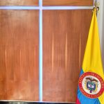 Bandera de Colombia al Ingresar a la Capilla