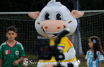 La vaca locaMesa de trabajo 2 copia 14 La vaca locaMesa de trabajo 2 copia 14